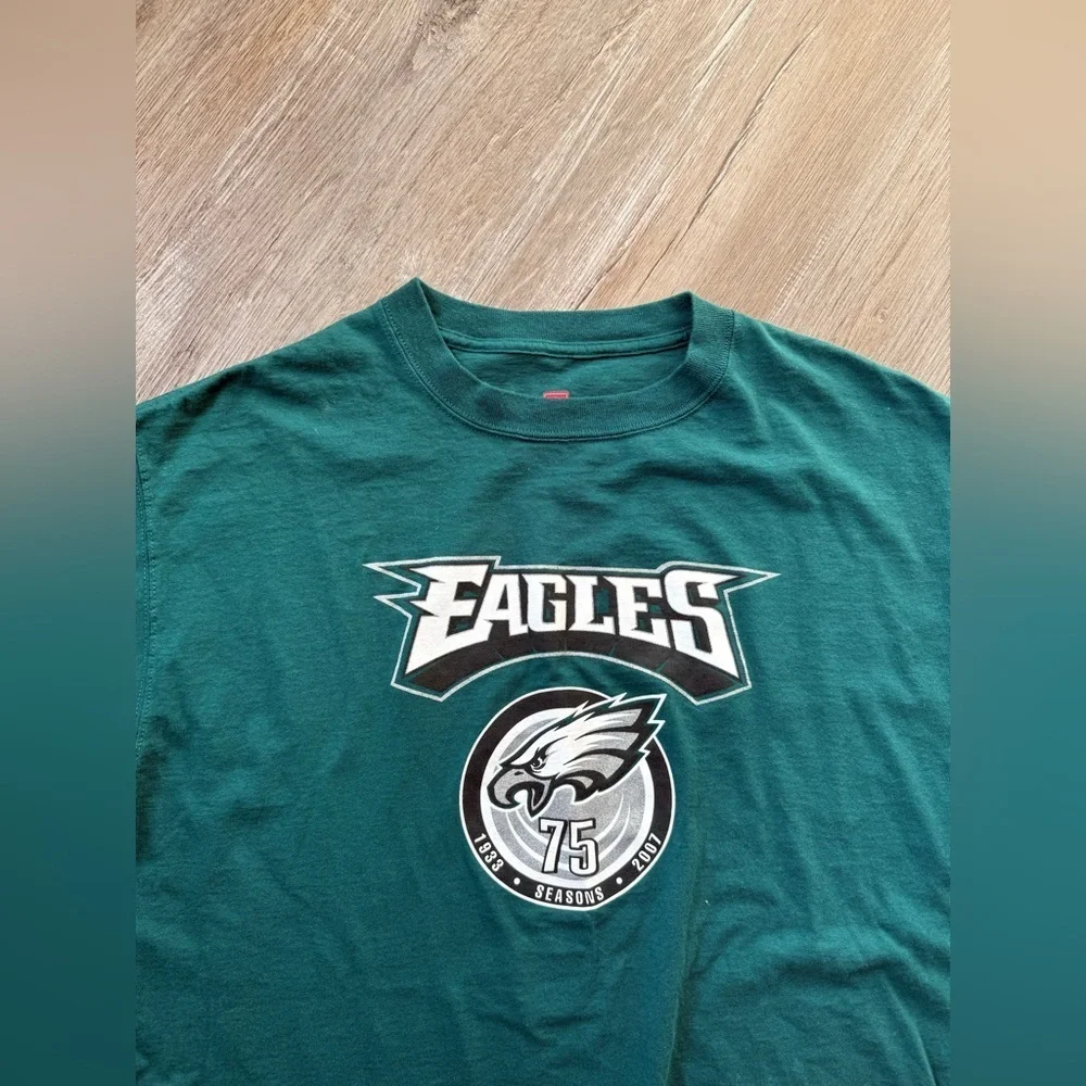 NFL Philadelphia Eagles Birds T-shirt Green Black VTG 07 Size L - Picture 3 of 6